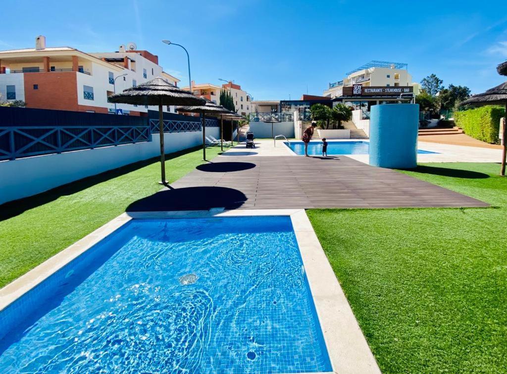 Ferienwohnung Corcovada, Sunny And Bright T1 With Large Terrace, Albufeira Exterior foto